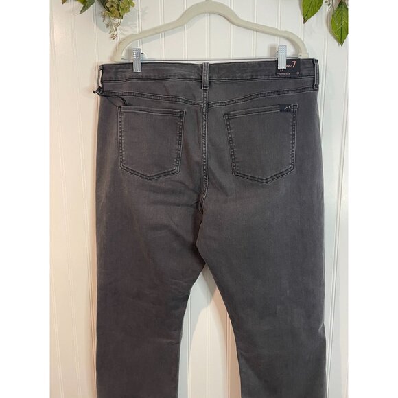 NWT Jen 7 Cropped Kick Jeans Size 18 Light Wash Whiskers Zip Stretch - Picture 13 of 14